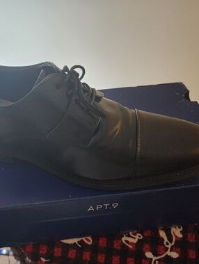 Apt. 9 Black Leather Cap-Toe Derby Dress Shoe